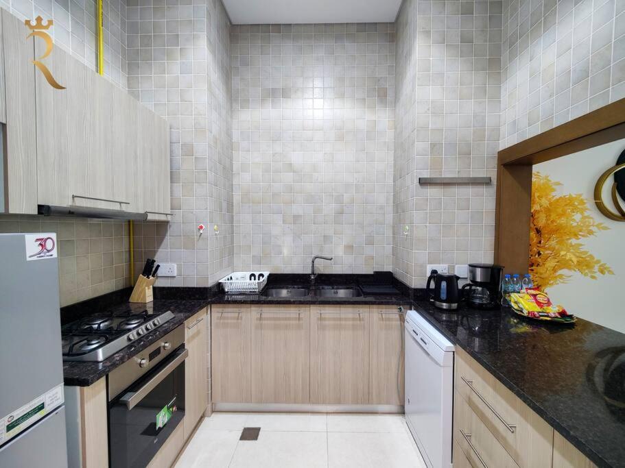 1br Oasis At Starry Supernova In Yas Island *