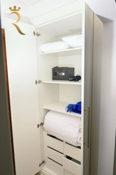 1br Oasis At Starry Supernova In Yas Island